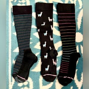 Bundle of 3 Dr. Motion Compression Socks